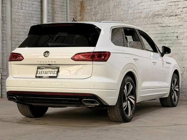 2021 Volkswagen Touareg 210TDI R-Line 4WD Automatic