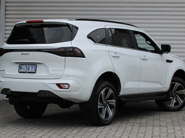 2025 Isuzu MU-X LS-T Turbo Diesel 4WD Automatic