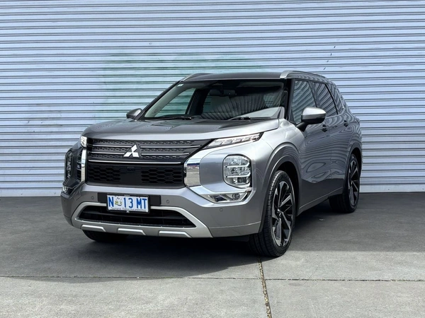 2022 Mitsubishi Outlander Exceed ZM 4WD Automatic 7 Seats