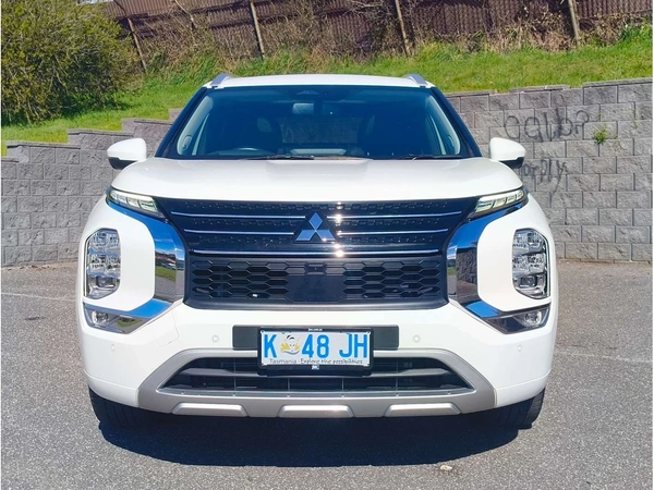 2022 Mitsubishi Outlander Exceed ZM 7 Seats Automatic Petrol
