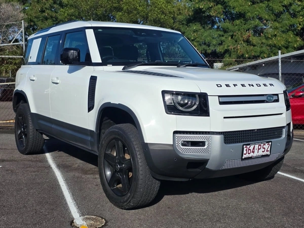 2020 Land Rover Defender 110 D300 SE Diesel Automatic