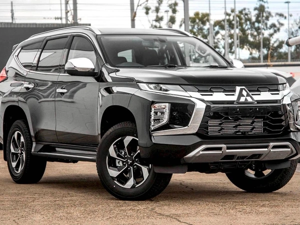 2024 Mitsubishi Pajero Sport GLS 2.4L Turbo Diesel 4WD Manual