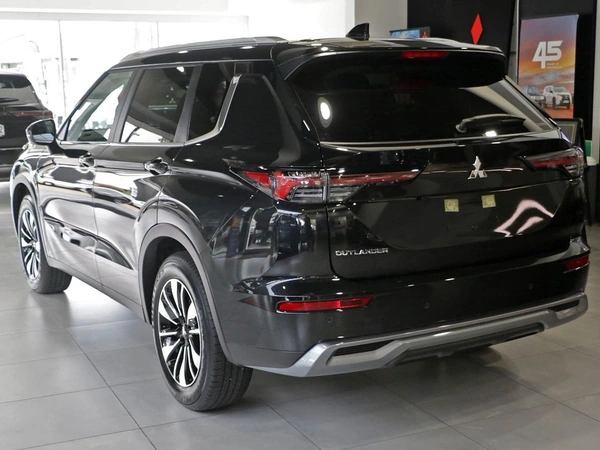 2025 Mitsubishi Outlander LS ZM 4WD Automatic