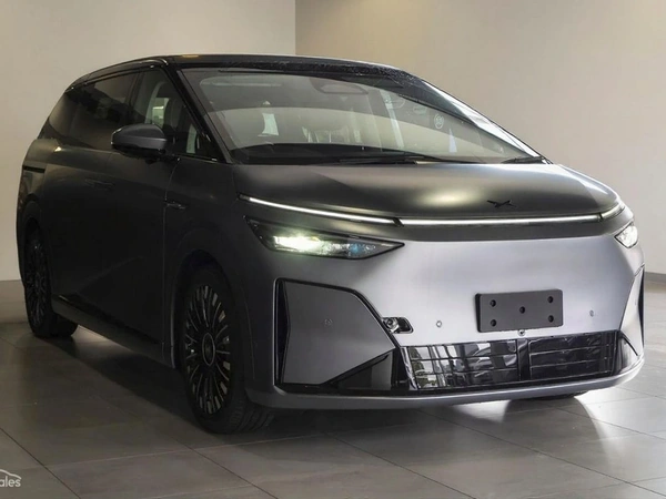 2026 Xpeng X9 Performance 4WD Automatic