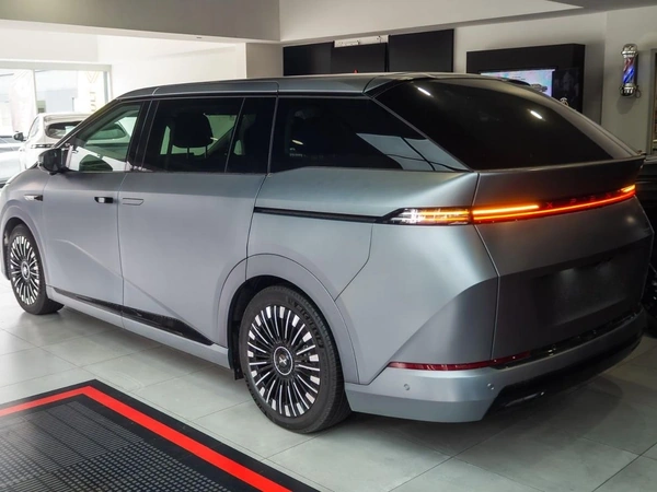 2026 Xpeng X9 Performance 4WD Automatic