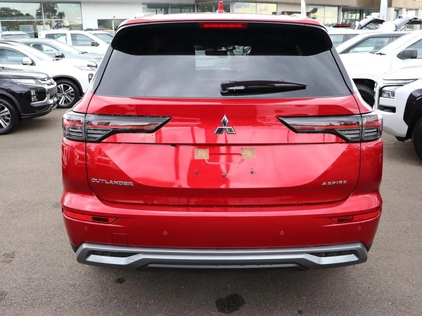 2025 Mitsubishi Outlander Aspire ZM Diesel Manual 2WD 6-Speed