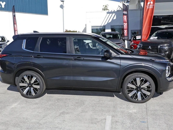 2025 Mitsubishi Outlander Aspire ZM 4WD CVT 7-Seater