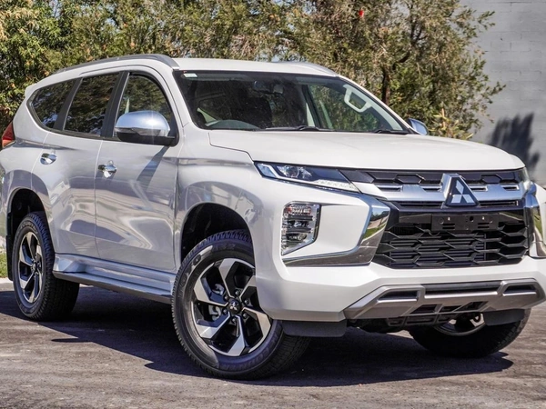 2024 Mitsubishi Pajero Sport GLS 4WD Turbo Diesel 7-Seater 8-Speed Automatic Transmission