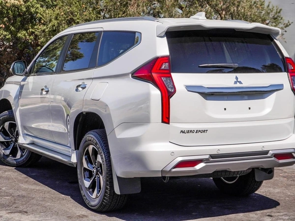 2024 Mitsubishi Pajero Sport GLS 4WD Turbo Diesel 7-Seater 8-Speed Automatic Transmission