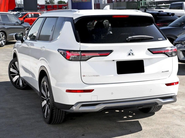 2025 Mitsubishi Outlander Aspire ZM 4WD CVT Transmission