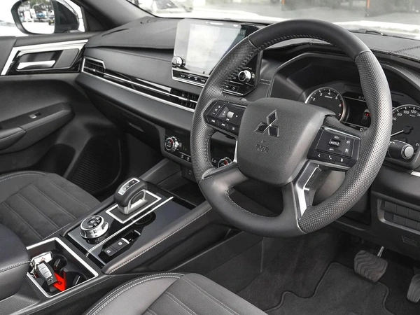 2025 Mitsubishi Outlander LS ZM Automatic 4WD