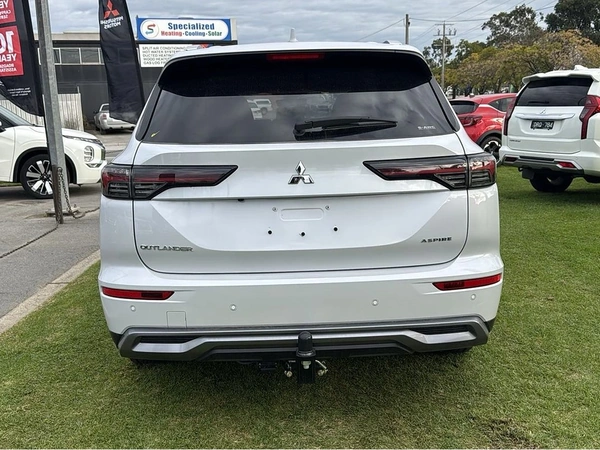 2025 Mitsubishi Outlander Aspire ZM 4WD Automatic