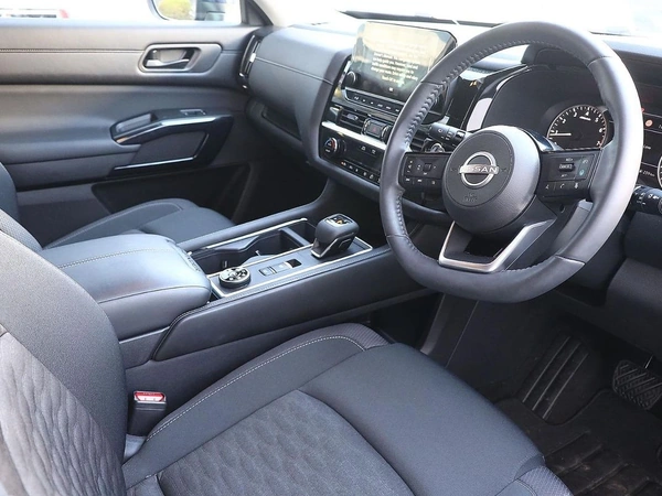 2024 Nissan Pathfinder ST-L 4WD Automatic