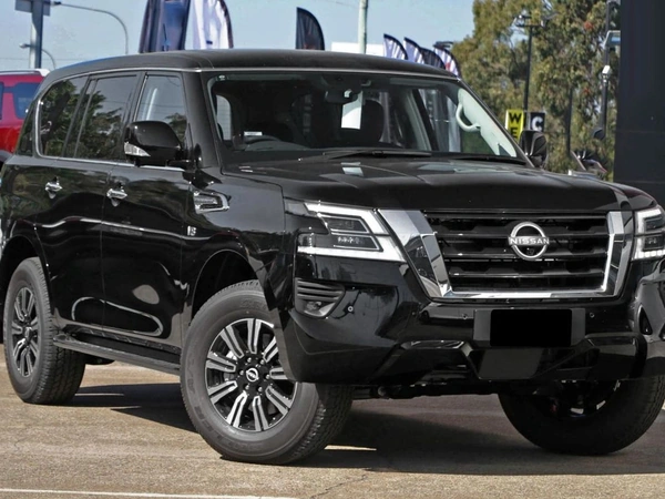 2026 Nissan Patrol Ti Y62 4WD Automatic Sunroof Bluetooth