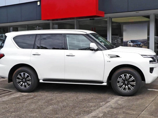 2026 Nissan Patrol Ti Y62 4WD Automatic Navigation System Bluetooth Connectivity