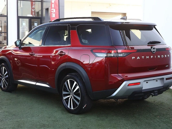 2024 Nissan Pathfinder Ti-L AWD Automatic