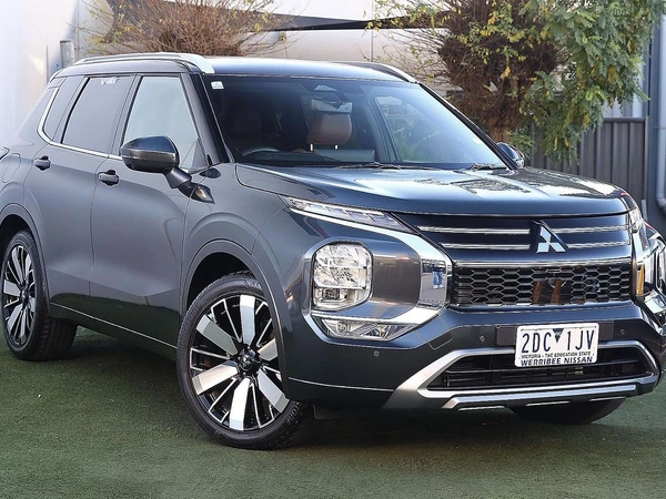 2025 Mitsubishi Outlander Exceed Tourer ZM 4WD Automatic