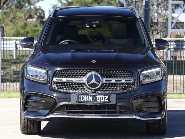 2025 Mercedes-Benz GLB250 Panoramic Sunroof Apple CarPlay 4WD