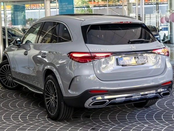 2026 Mercedes-Benz GLC300 AWD Sunroof Heated Seats