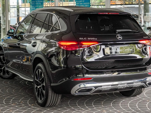 2026 Mercedes-Benz GLC350 e Hybrid 4WD