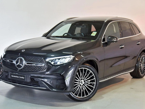 2026 Mercedes-Benz GLC300 AWD Panoramic Sunroof Heated Seats