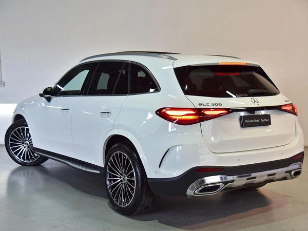 2026 Mercedes-Benz GLC300 Panoramic Sunroof AWD