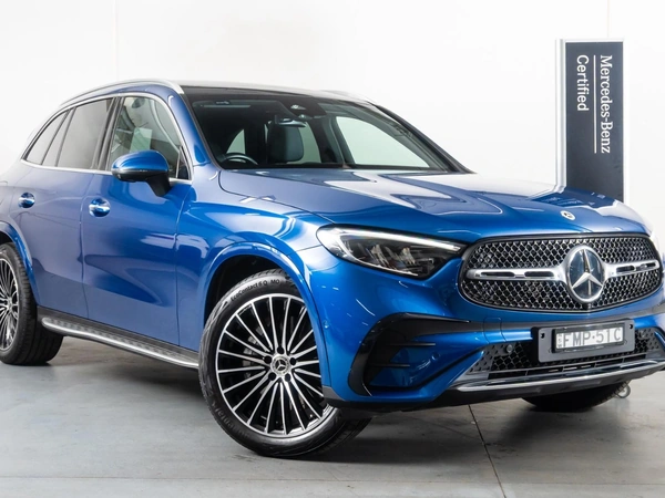 2024 Mercedes-Benz GLC300 AWD Panoramic Sunroof Heated Seats