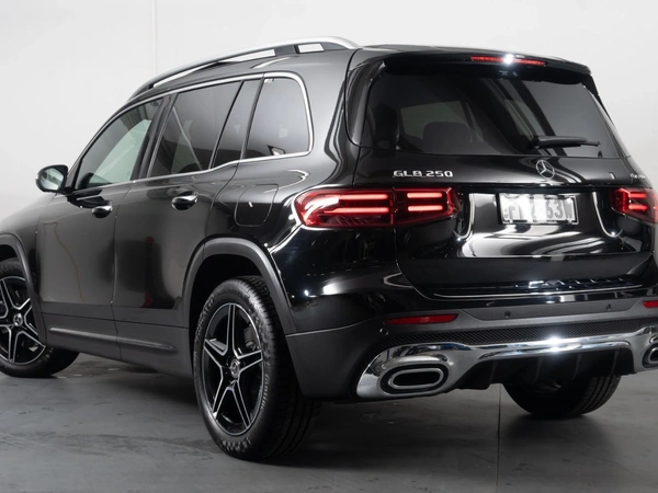 2025 Mercedes-Benz GLB250 Four Wheel Drive Dual-Clutch