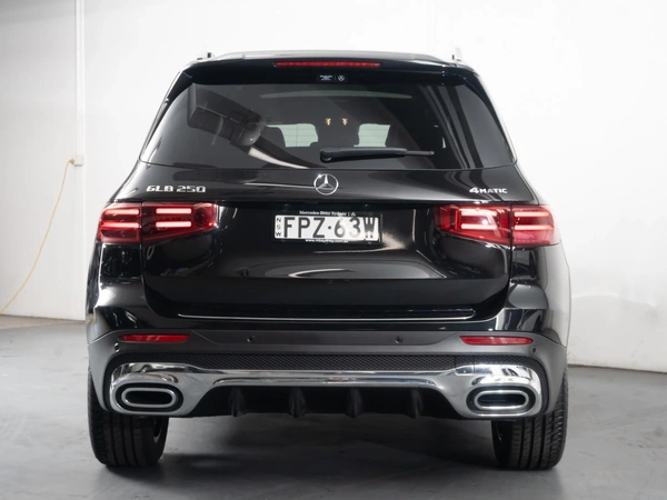 2025 Mercedes-Benz GLB250 Four Wheel Drive Dual-Clutch
