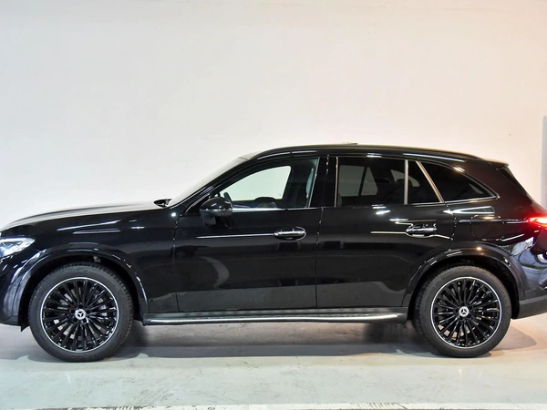 2026 Mercedes-Benz GLC350 e AMG Styling Panoramic Sunroof