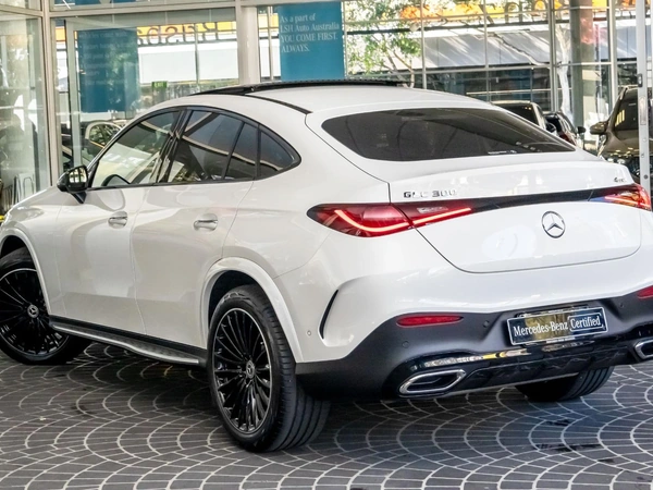 2026 Mercedes-Benz GLC300 AWD Sports Automatic Sunroof