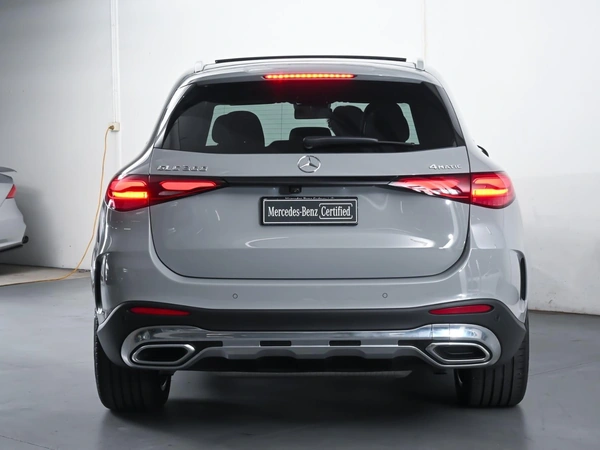2025 Mercedes-Benz GLC300 AWD Panoramic Sunroof Heated Seats