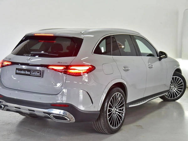 2025 Mercedes-Benz GLC300 AMG Styling Panoramic Sunroof