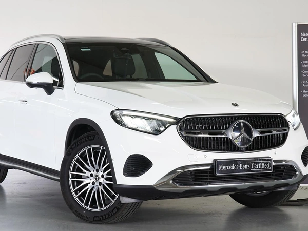 2025 Mercedes-Benz GLC200 Panoramic Sunroof Apple CarPlay AWD