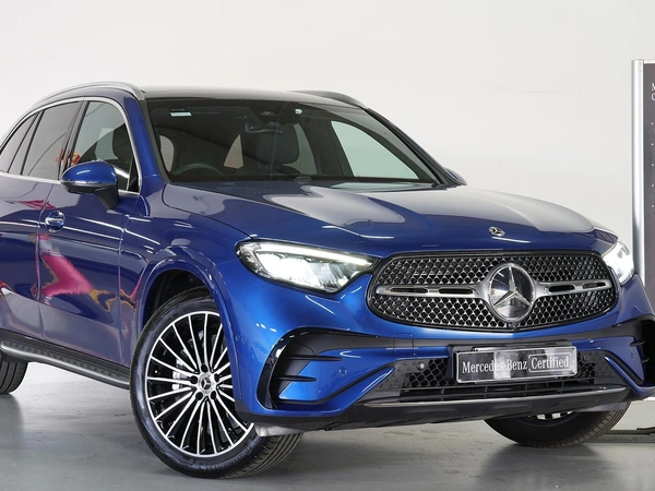 2025 Mercedes-Benz GLC300 AMG Styling Panoramic Sunroof