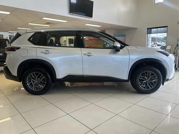 2024 Nissan X-TRAIL ST 4WD Automatic