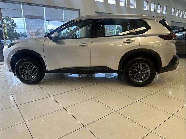 2024 Nissan X-TRAIL ST 4WD Automatic