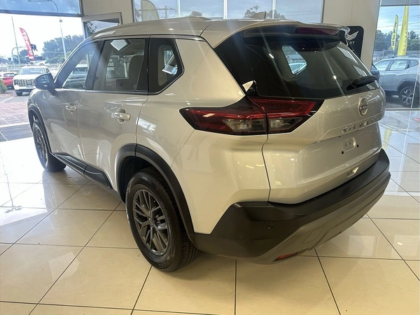 2024 Nissan X-TRAIL ST 4WD Automatic