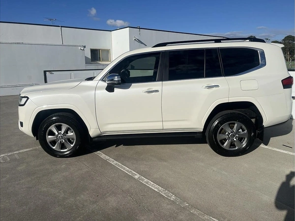 2023 Toyota Landcruiser Sahara Turbo Diesel Automatic 4WD